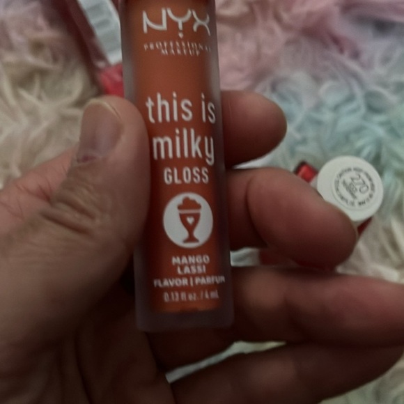 NYX, Maybelline, Marcelle and Essie make up set - Picture 8 of 10